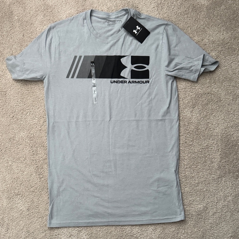 Under Armour Men's T-Shirt in Light Gray